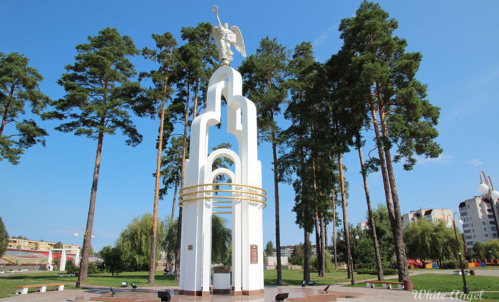 Білий Ангел Славутича